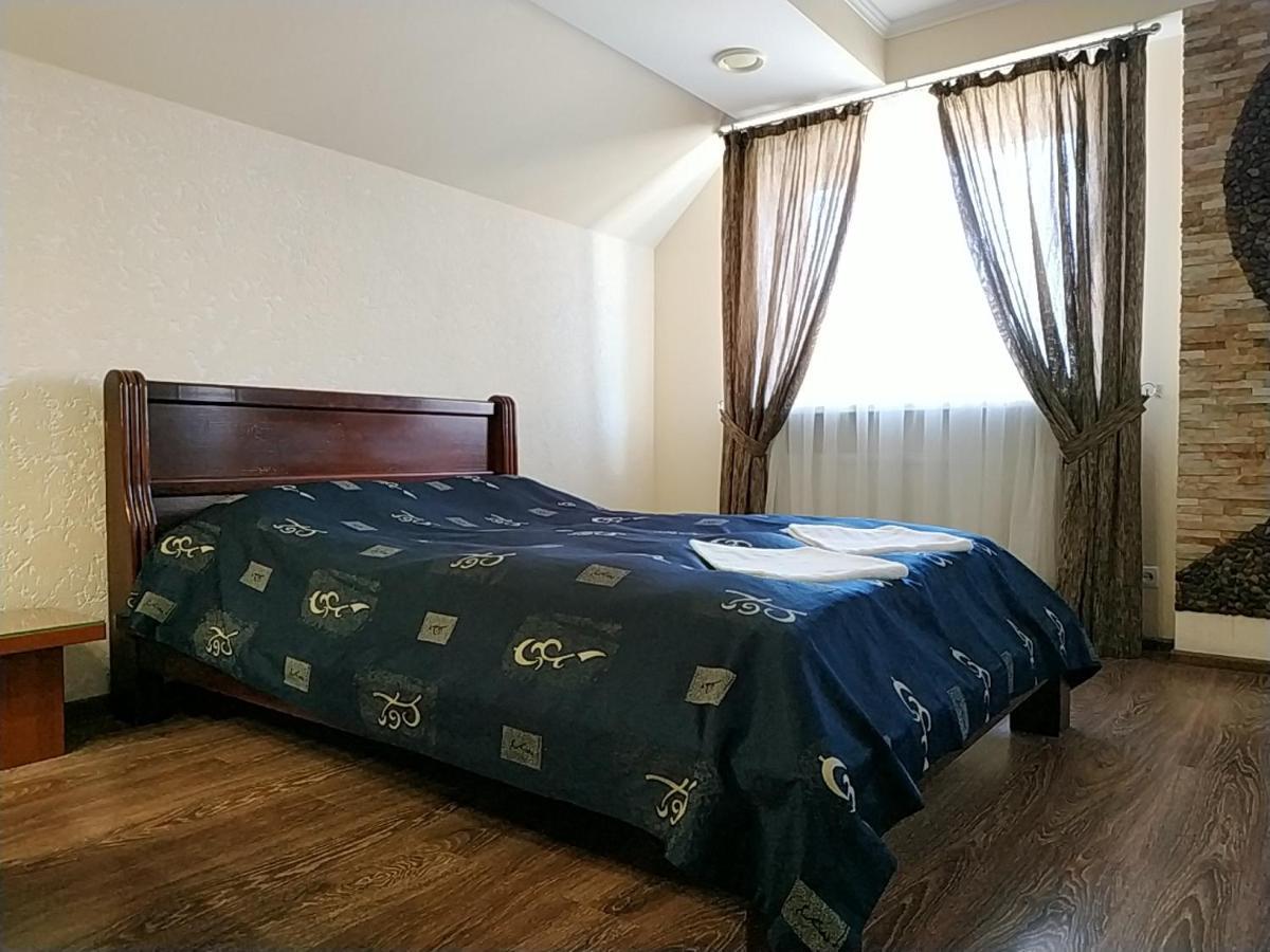 Дизайнерские - Апартаменты - Центр Vinnytsia Ngoại thất bức ảnh