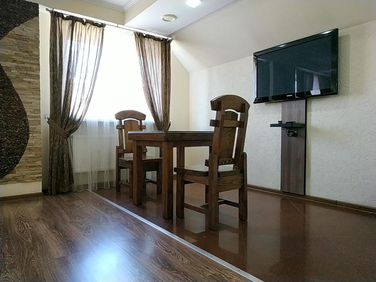 Дизайнерские - Апартаменты - Центр Vinnytsia Ngoại thất bức ảnh