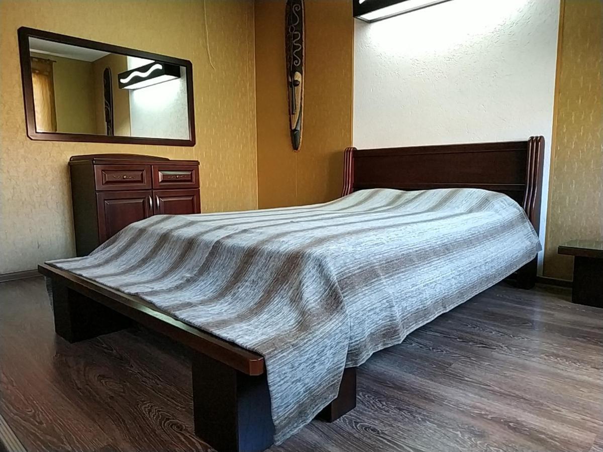 Дизайнерские - Апартаменты - Центр Vinnytsia Ngoại thất bức ảnh